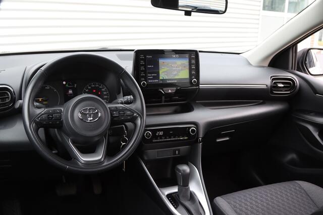 Toyota YARIS 1.5 Hybrid Active Navi / Carplay / Camera