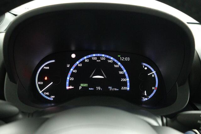 Toyota YARIS Cross 1.5 Hybrid Dynamic | Trekhaak | Apple Carplay/Android Auto | Navigatie | Parkeercamera |