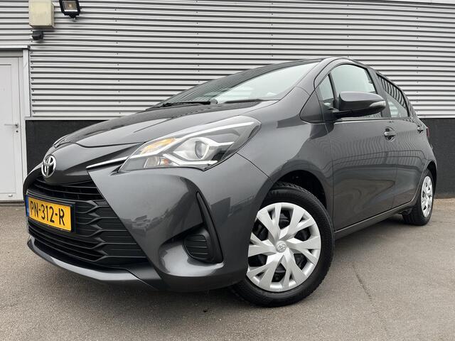 Toyota YARIS 1.5 VVT-i Aspiration Incl: Climate Control, Cruise Control, Navigatie, Trekhaak, Metallic lak
