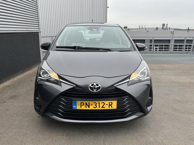 Toyota YARIS 1.5 VVT-i Aspiration Incl: Climate Control, Cruise Control, Navigatie, Trekhaak, Metallic lak