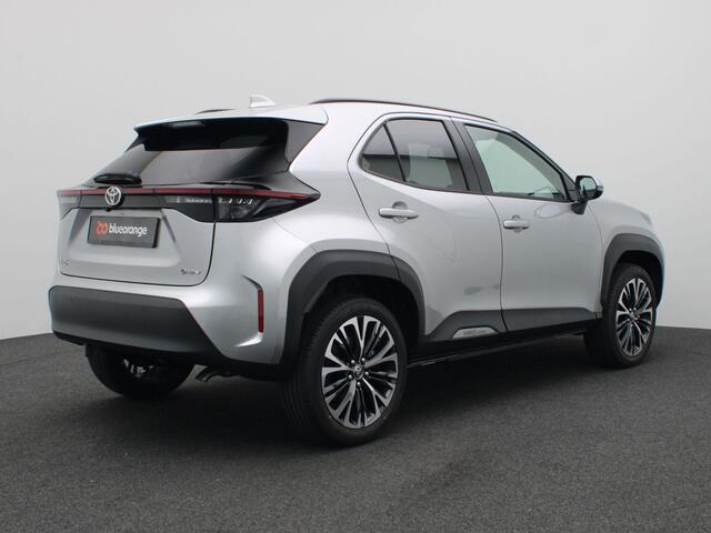 Toyota YARIS Cross 1.5 Hybrid Executive 130PK Aut. Adaptieve Cruise Controle, Achteruitrijcamera, Parkeersensoren voor en achter, Side Assist, Stuur-stoelverwarming, Elektr. Achterklep, Keyless, 18" LM Velgen