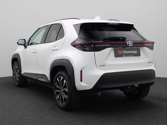 Toyota YARIS Cross 1.5 Hybrid Dynamic 115PK Aut. Achteruitrijcamera, Adaptieve Cruise Controle, Panoramadak, Head-Up Display, Keyless, Clima, Stoelverwarming, Trekhaak, 17" LM Velgen