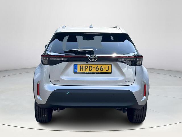Toyota YARIS Cross 1.5 Hybrid 115 First Edition | Navigatie | Apple CarPlay/Android auto | Achteruitrijcamera | Parkeer sensoren voor en achter