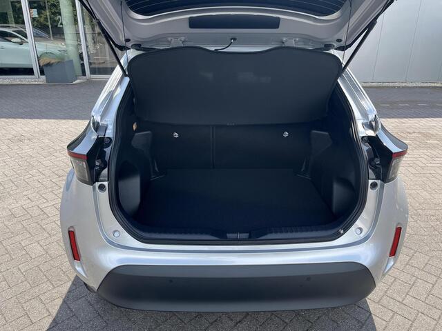 Toyota YARIS Cross 1.5 Hybrid 115 First Edition | Navigatie | Apple CarPlay/Android auto | Achteruitrijcamera | Parkeer sensoren voor en achter