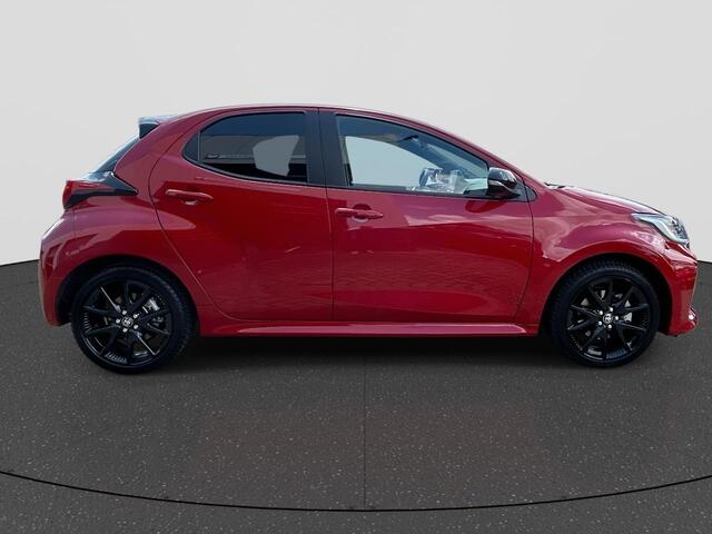 Toyota YARIS 1.5 Hybrid Executive Navigatie / Camera / Climate Control / Cruise Control Adaptief