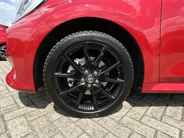 Toyota YARIS 1.5 Hybrid Executive Navigatie / Camera / Climate Control / Cruise Control Adaptief