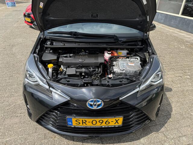 Toyota YARIS 1.5 Hybrid Energy Plus Keyless starten, Airco, Trekhaak