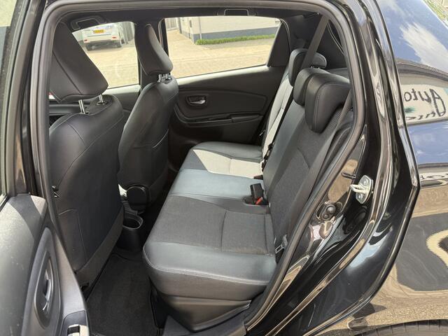 Toyota YARIS 1.5 Hybrid Energy Plus Keyless starten, Airco, Trekhaak