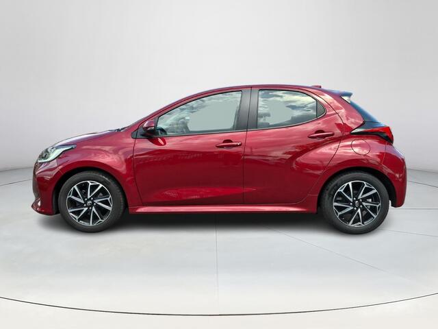 Toyota YARIS 1.5 VVT-i Business Plus | Trekhaak | Navigatie | LED koplampen | Keyless entry | Licht metalen velgen |