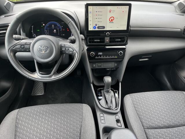 Toyota YARIS Cross 1.5 Hybrid 115 First Edition | Parkeersensoren | Stoel-+ stuurverwarming | Carplay | Keyless entry |