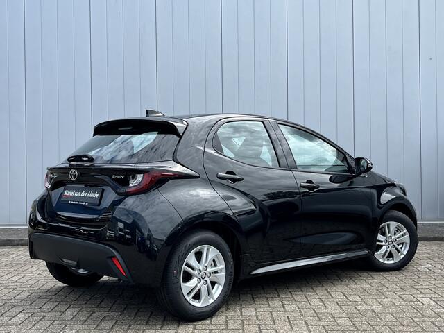 Toyota YARIS 1.5 Hybrid 115 Active Limited Parkeersensoren Stoel Stuurverwarming Carplay Android Auto