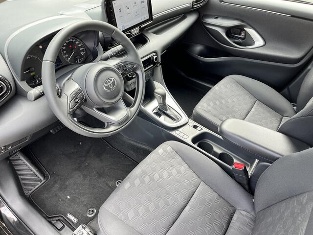 Toyota YARIS 1.5 Hybrid 115 Active Limited Parkeersensoren Stoel Stuurverwarming Carplay Android Auto
