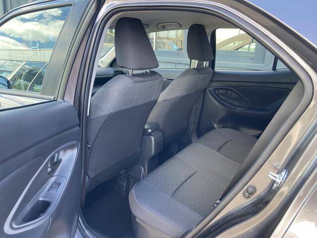 Toyota YARIS Cross 1.5 Hybrid Active Automaat CAMERA/NAVI/CARPLAY/GEEN IMPORT!!