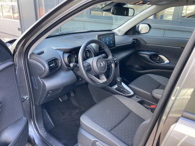 Toyota YARIS Cross 1.5 Hybrid Active Automaat CAMERA/NAVI/CARPLAY/GEEN IMPORT!!