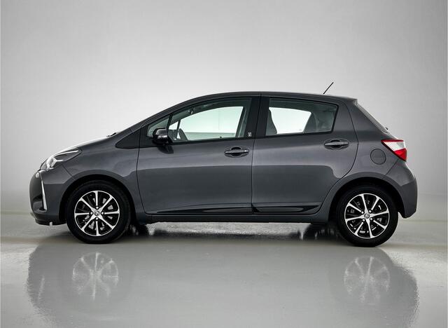 Toyota YARIS 1.5 Hybrid Dynamic | 1e Eigenaar | Stoelverwarming | Camera | Climate Control | Cruise Control |