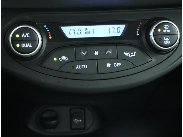 Toyota YARIS 1.5 Hybrid Active | Navigatie | Cruise control | Climate control |