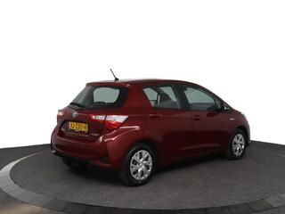 toyota-yaris-1.5-hybrid-active--na