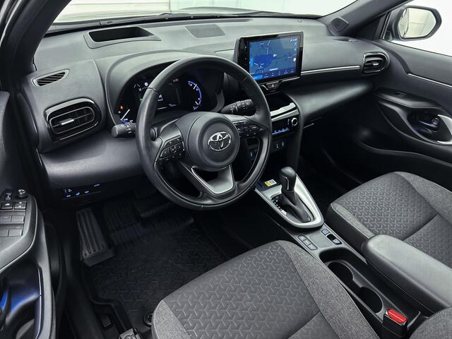 Toyota YARIS Cross 1.5 Hybrid Dynamic | Panoramisch dak | Navi Bluetooth | stoelverwarming | 17"LM velgen | elec achterklep|