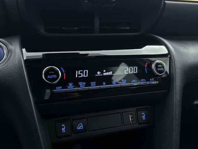Toyota YARIS Cross 1.5 Hybrid Adventure AWD | All Wheel Drive | Trekhaak | Leder | Stoelverwarming | Blindspot | HUD | JBL |