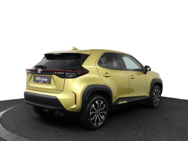 Toyota YARIS Cross 1.5 Hybrid Dynamic Limited | Apple Carplay/Android Auto | Parkeersensoren | Stoel/Stuurverwarming | Navigatie | Adaptieve Cruise-Control |