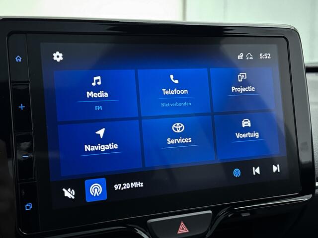 Toyota YARIS Cross dynamic