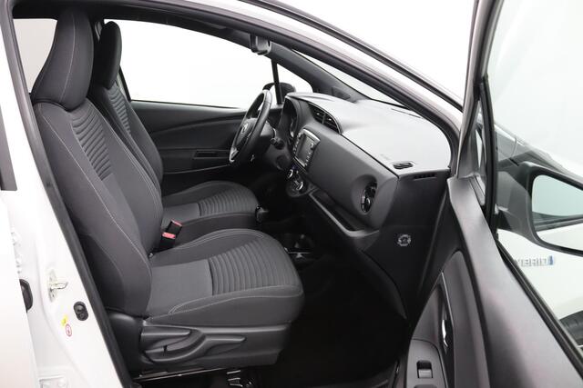 Toyota YARIS 1.5 Hybrid Bi-Tone | Keyless Entry | Cruise Control | Stoelverwarming |