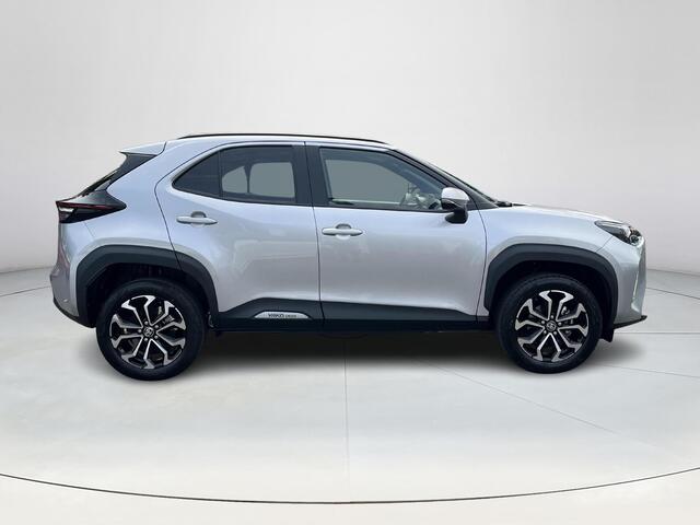 Toyota YARIS Cross 1.5 Hybrid 115 First Edition | Parkeersensoren | Stoel- + stuurverwarming | Navigatie | Carplay | Keyless entry |