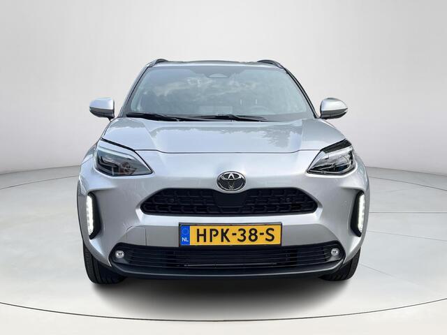 Toyota YARIS Cross 1.5 Hybrid 115 First Edition | Parkeersensoren | Stoel- + stuurverwarming | Navigatie | Carplay | Keyless entry |