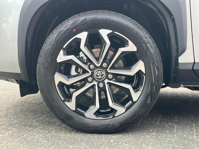 Toyota YARIS Cross 1.5 Hybrid 115 First Edition | Parkeersensoren | Stoel- + stuurverwarming | Navigatie | Carplay | Keyless entry |