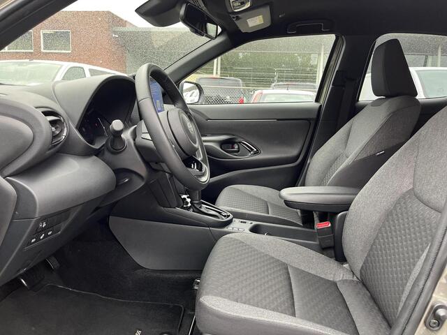 Toyota YARIS Cross 1.5 Hybrid Dynamic PLUS All-in prijs! | Stoel/stuurwielverwarming | Voorruitverwarming