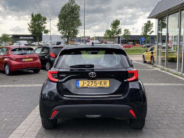 Toyota YARIS 1.5 VVT-i First Edition | 5 drs.| Zeer compleet uitgerust | Lage km stand!