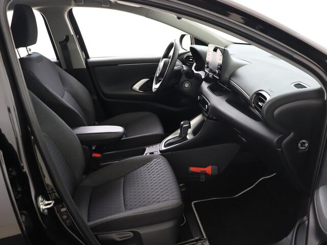 Toyota YARIS 1.5 Hybrid Active Trekhaak | LM velgen | Cruise Control