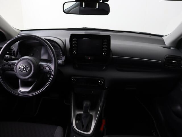 Toyota YARIS 1.5 Hybrid Active Trekhaak | LM velgen | Cruise Control