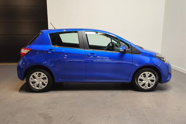 Toyota YARIS 1.5 VVT-i Aspiration - Navi - Achteruitrijcamera