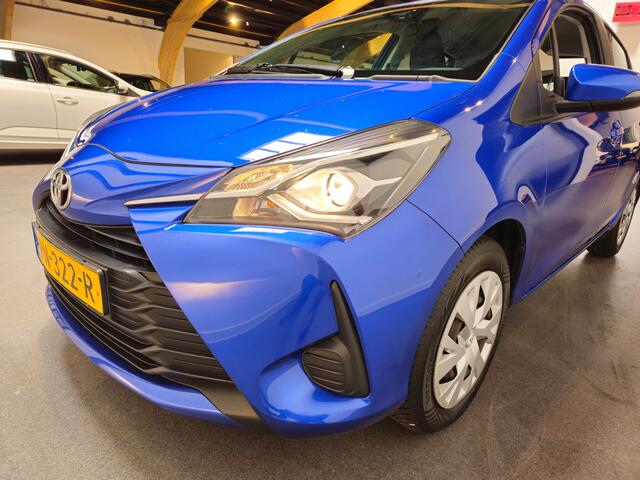 Toyota YARIS 1.5 VVT-i Aspiration - Navi - Achteruitrijcamera