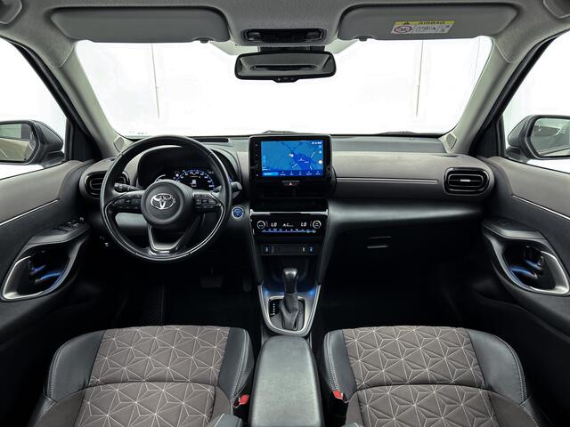 Toyota YARIS Cross 1.5 Hybrid Executive | Blindspot | Stoelverwarming | PDC voor en achter | Navigatie |