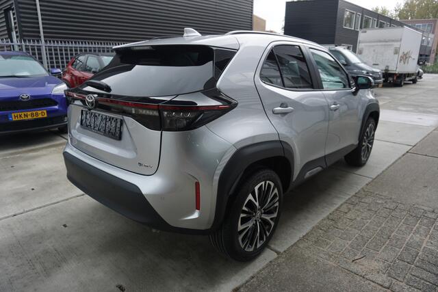 Toyota YARIS Cross 1.5 Hybrid 130 Executive |Navi|Carplay|PDC V+A|Stoel en stuurverwarming|Elektrische a.klep|