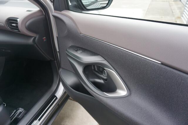 Toyota YARIS Cross 1.5 Hybrid 130 Executive |Navi|Carplay|PDC V+A|Stoel en stuurverwarming|Elektrische a.klep|