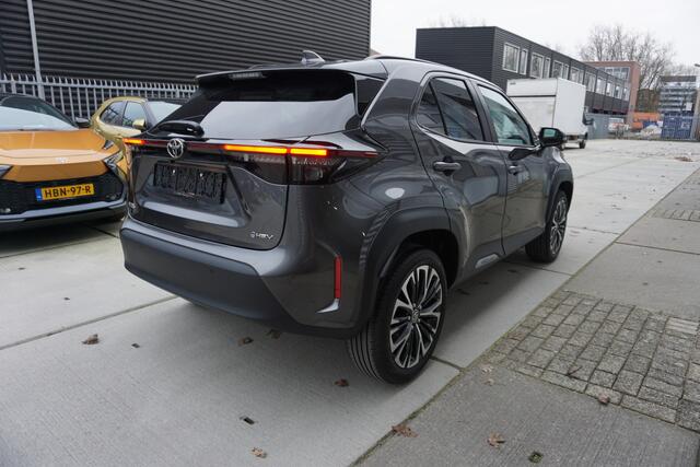 Toyota YARIS Cross 1.5 Hybrid 115 Business Plus |Navi|Carplay|PDC V+A|Dodehoek|Stoel en stuurverwarming|