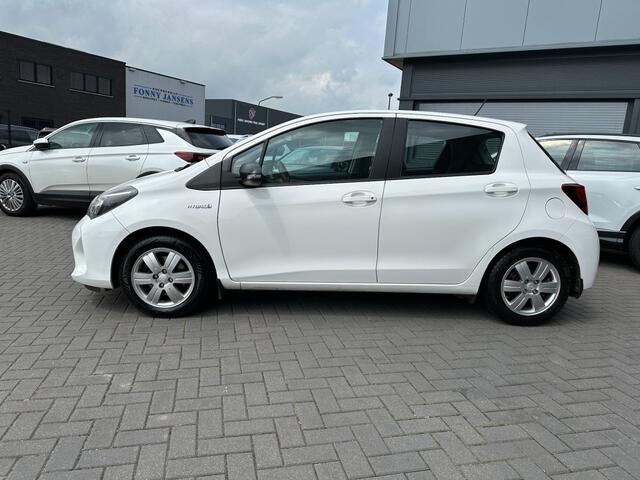 Toyota YARIS 1.5 Hybrid Aut. Now Clima stoelverwarming