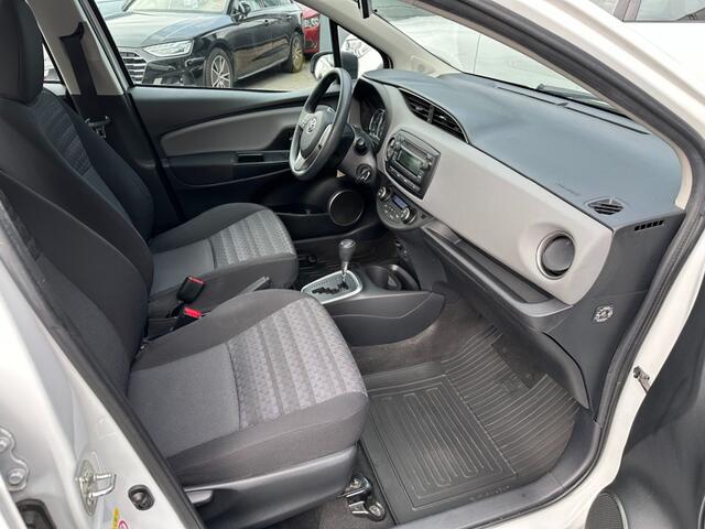 Toyota YARIS 1.5 Hybrid Aut. Now Clima stoelverwarming