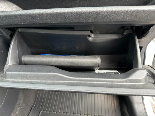 Toyota YARIS 1.5 Hybrid Aut. Now Clima stoelverwarming