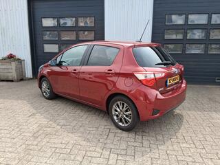 toyota-yaris-1.5-hyb.-dynamic-van-1