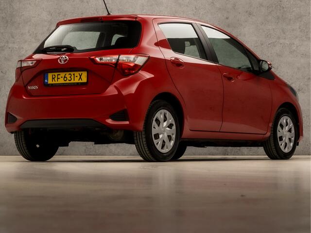 Toyota YARIS 1.0 VVT-i Sport (AIRCO, BLUETOOTH, ELEK RAMEN, SPORTSTOELEN, MULTIFUNCTIONEEL STUURWIEL, NIEUWE APK, NIEUWSTAAT)