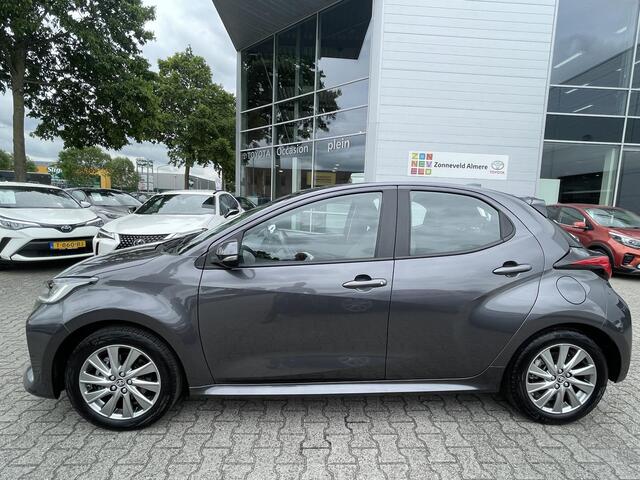 Toyota YARIS 1.5 Hybrid Dynamic Parkeersensoren