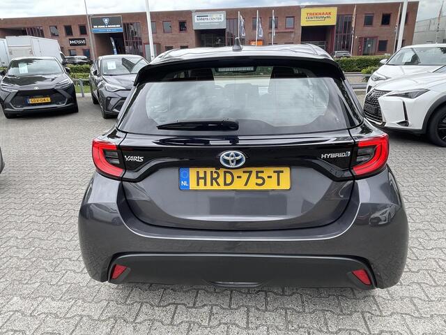Toyota YARIS 1.5 Hybrid Dynamic Parkeersensoren