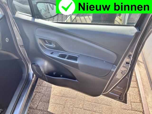 Toyota YARIS 1.5 VVT-i GR-line 1e eig|Navi|Camera|Lane-assist|