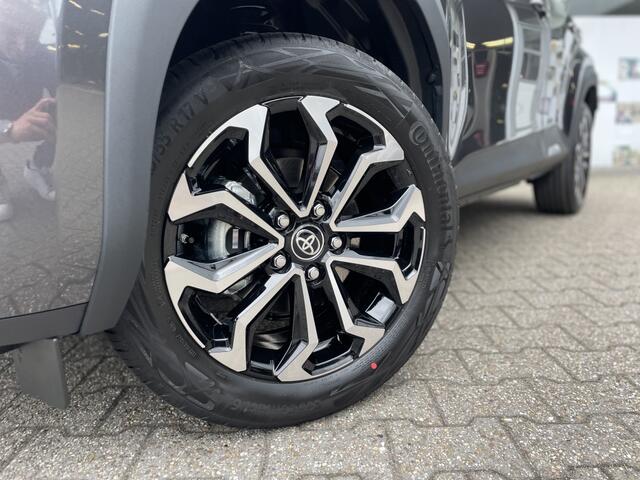Toyota YARIS 1.5 Hybrid 130 Dynamic | Comfort Pack | Sensoren v/a | Stoelverw