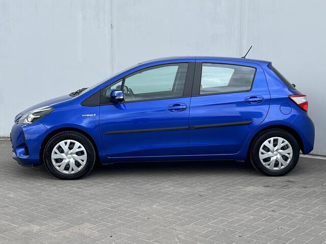 Toyota YARIS 1.5 Hybrid Aspiration Automaat / Achteruitrijcamera / Navigatie full map / Cruise- en Climate Control / Bluetooth / Radio /
