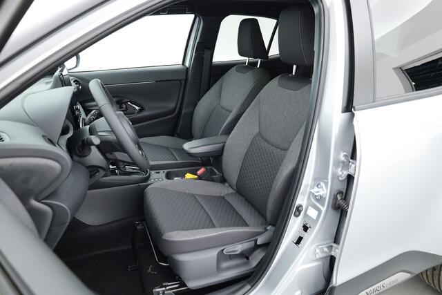 Toyota YARIS Cross 1.5 Hybrid 130pk Teamplayer | Winter pack | Safety pack | Navi | Adapt. Cruise | Camera | Keyless